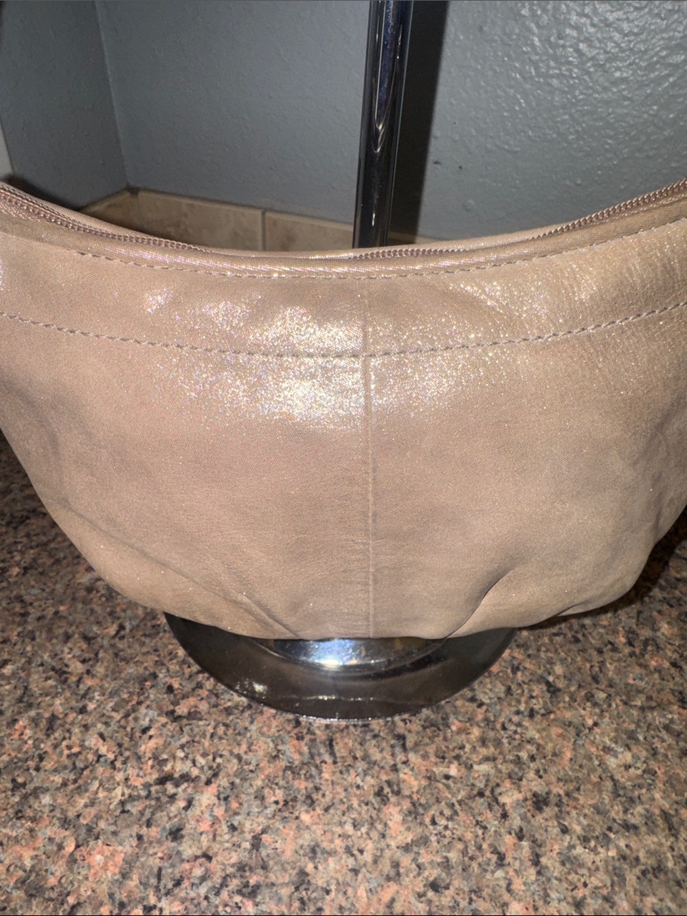 Coach Shimmer Pink and gold shimmer Leather Shoulder Bag EUC - Picture 4 of 5